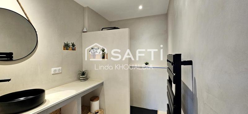 Maison - 251 m² - 7 pièces