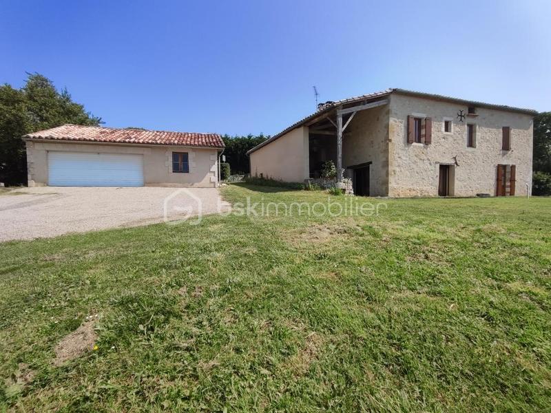 Maison en pierre - 185 m² - 7 pièces