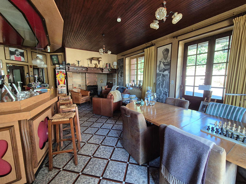 Immeuble - 419 m² - 11 pièces