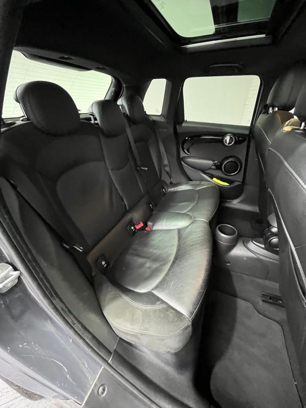 Mini 5 portes Hatch F55 Cooper s 192 ch Bva6 Finition Exquisite