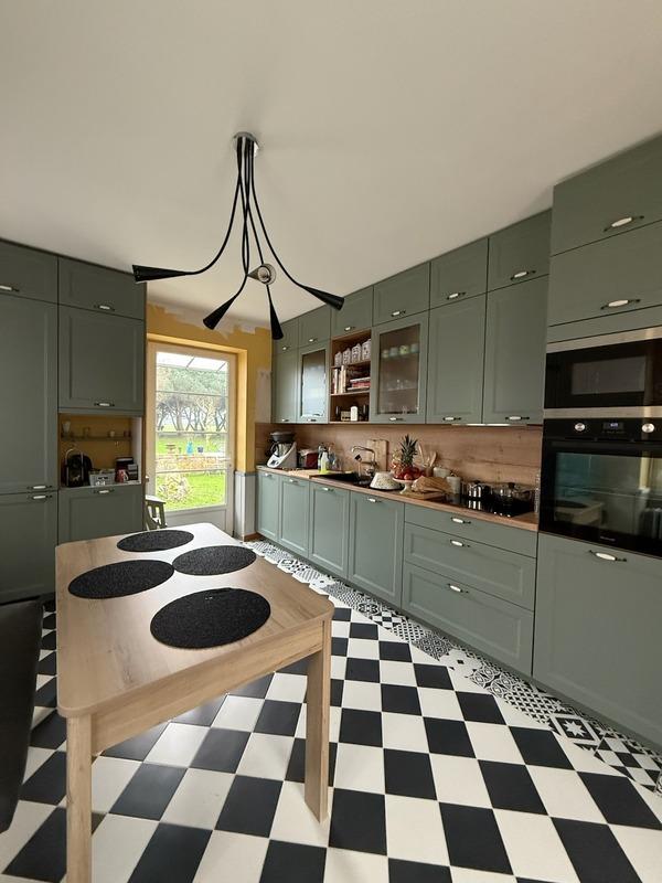 Propriété - 274 m² - 13 pièces