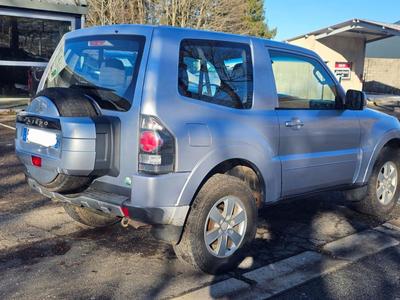 Mitsubishi Pajero 3.2 Di-D Invite 160cv 4x4 3p Bvm Fap