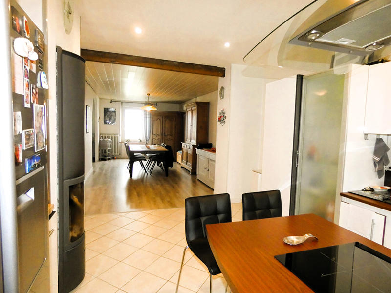 Maison - 203 m² - 7 pièces