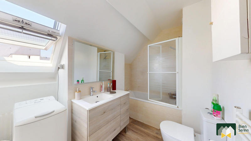 Appartement - 92 m² - 5 pièces