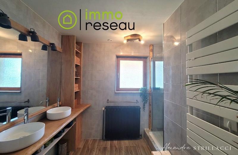 Maison - 190 m² - 8 pièces