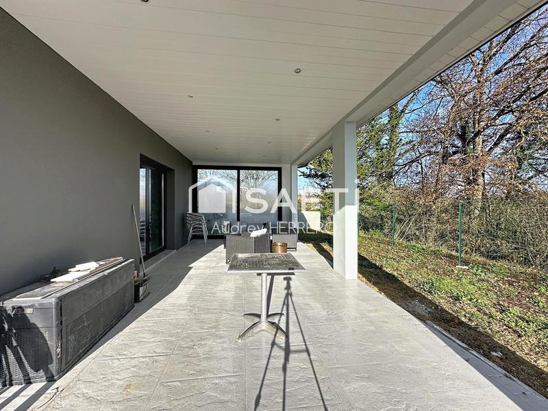 Maison - 153 m² - 6 pièces