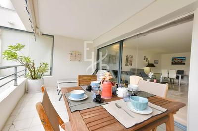 Appartement - 77 m² - 3 pièces