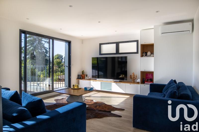 Maison de maîtres - 208 m² - 9 pièces