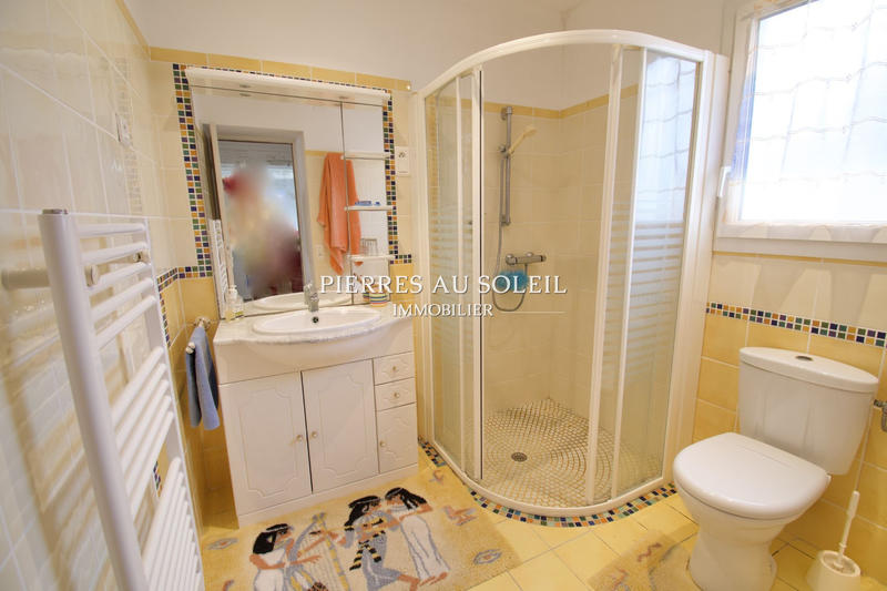 Propriété - 227 m² - 8 pièces