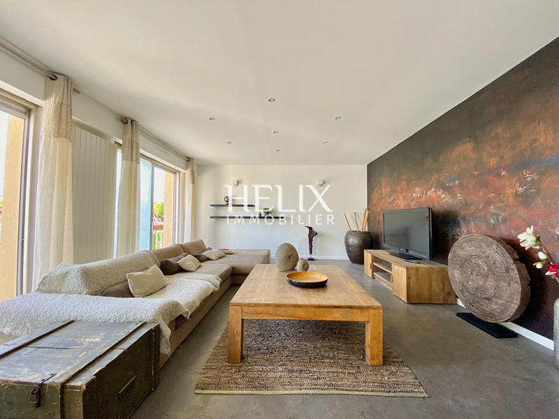 Appartement - 140 m² - 5 pièces