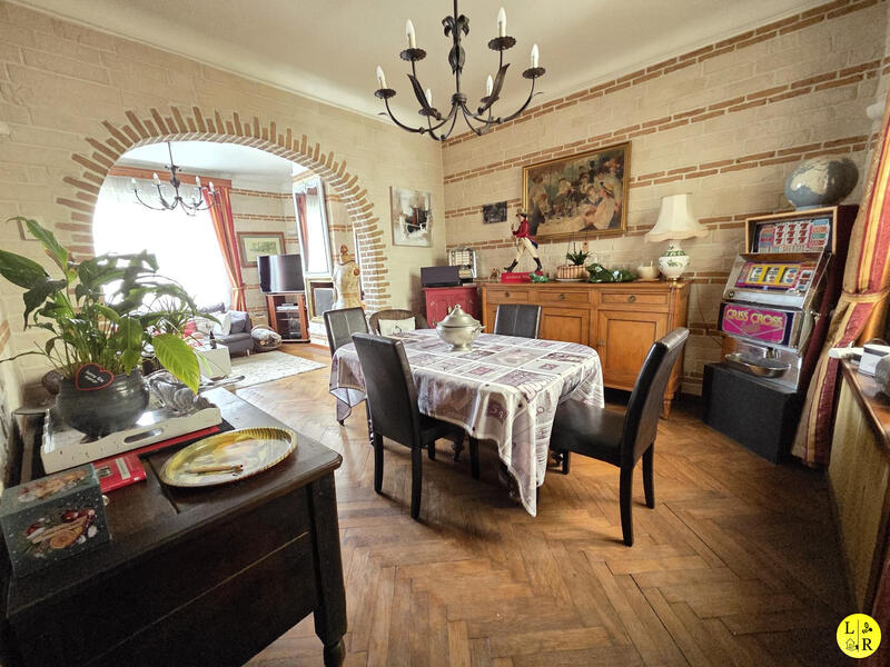 Maison - 142 m² - 6 pièces