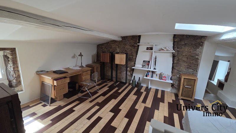 Maison - 151 m² - 3 pièces