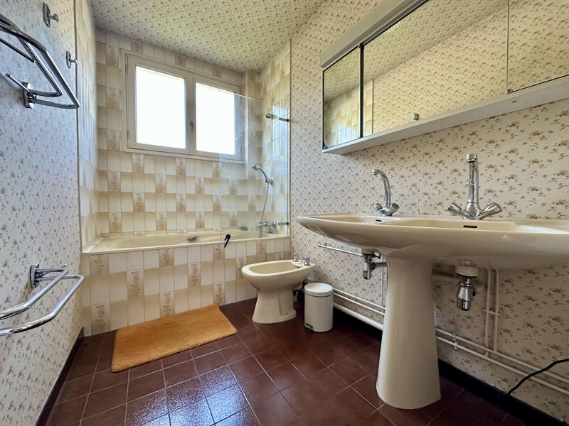 Appartement - 103 m² - 5 pièces