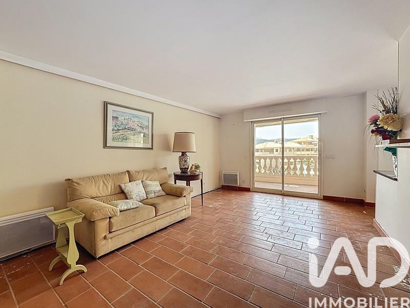 Appartement - 98 m² - 3 pièces