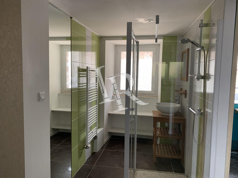 Maison - 90 m² - 3 pièces