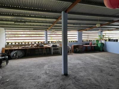 Entrepôt - 90 m² - 5 pièces