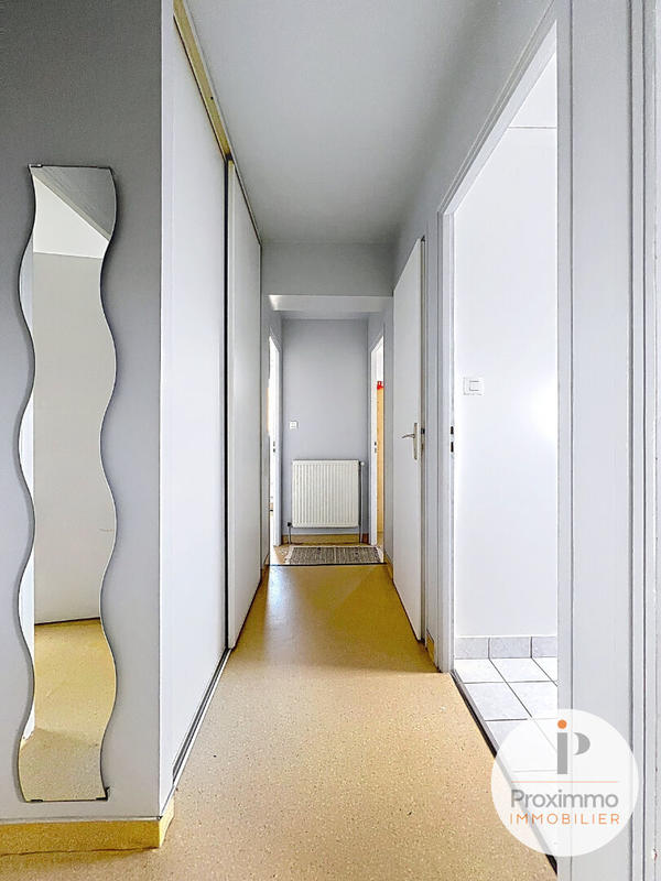 Maison - 92 m² - 5 pièces