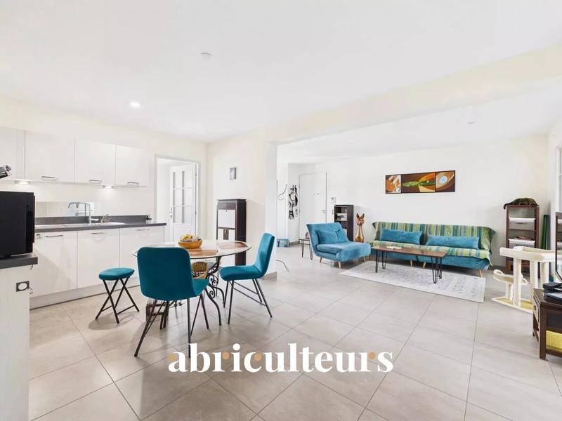 Appartement - 70 m² - 3 pièces