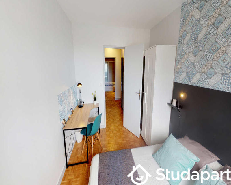 Chambre - 100 m² - 1 pièce