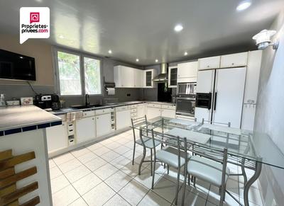 Maison - 164 m² - 6 pièces