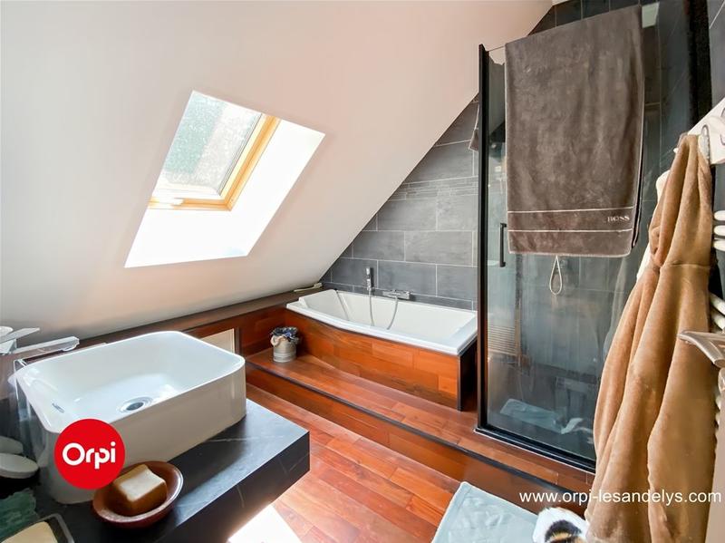 Maison - 143 m² - 6 pièces