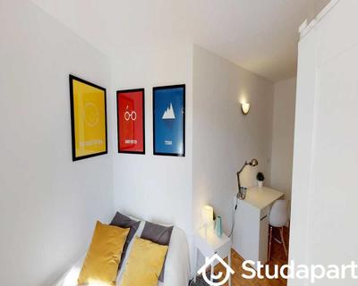 Chambre - 70 m² - 1 pièce