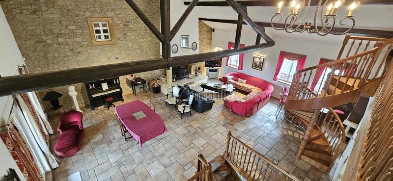 Maison de village - 295 m² - 7 pièces