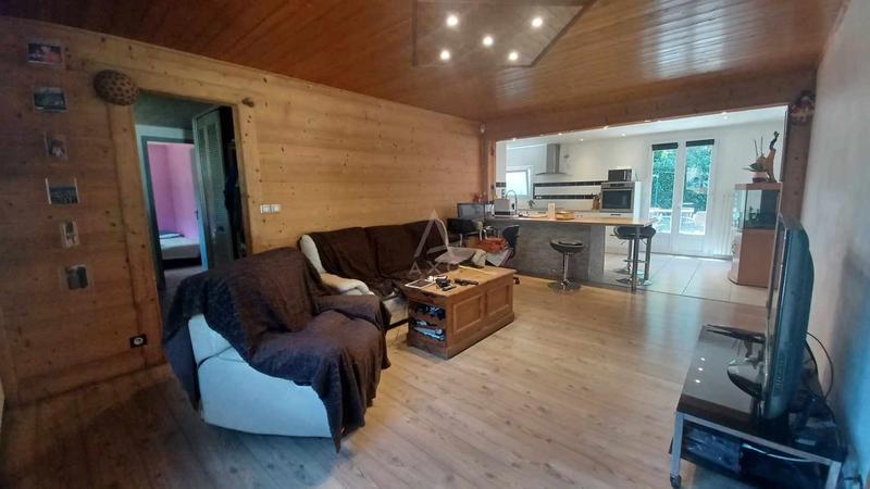 Maison - 101 m² - 5 pièces