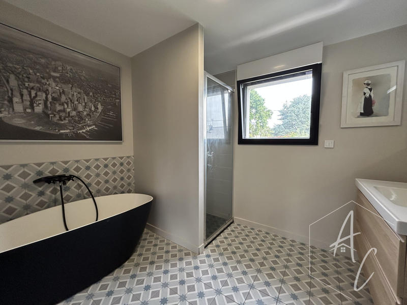 Maison contemporaine - 158 m² - 6 pièces