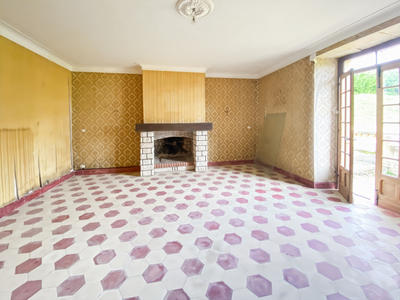 Maison - 327 m² - 6 pièces