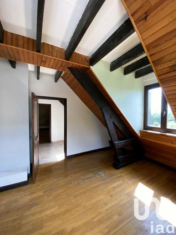 Maison - 216 m² - 7 pièces