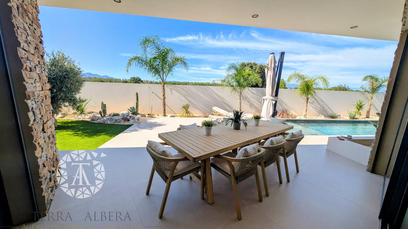 Villa - 182 m² - 5 pièces