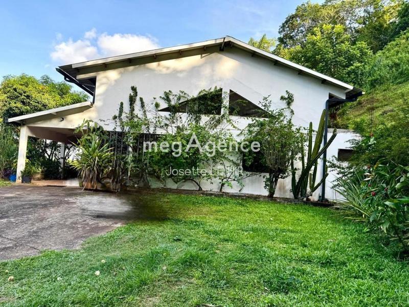 Maison de campagne - 415 m² - 10 pièces