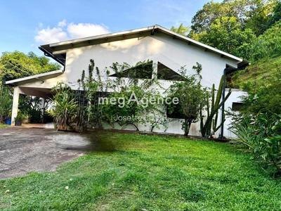 Maison de campagne - 415 m² - 10 pièces