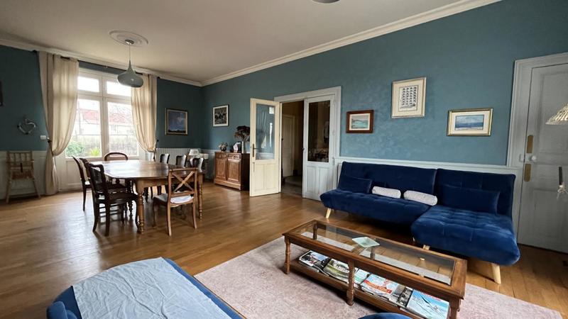 Maison bourgeoise - 300 m² - 8 pièces