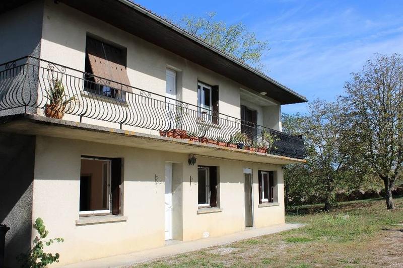 Villa - 180 m² - 8 pièces
