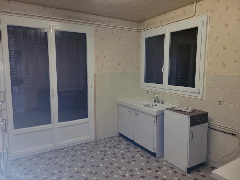 Maison - 200 m² - 14 pièces