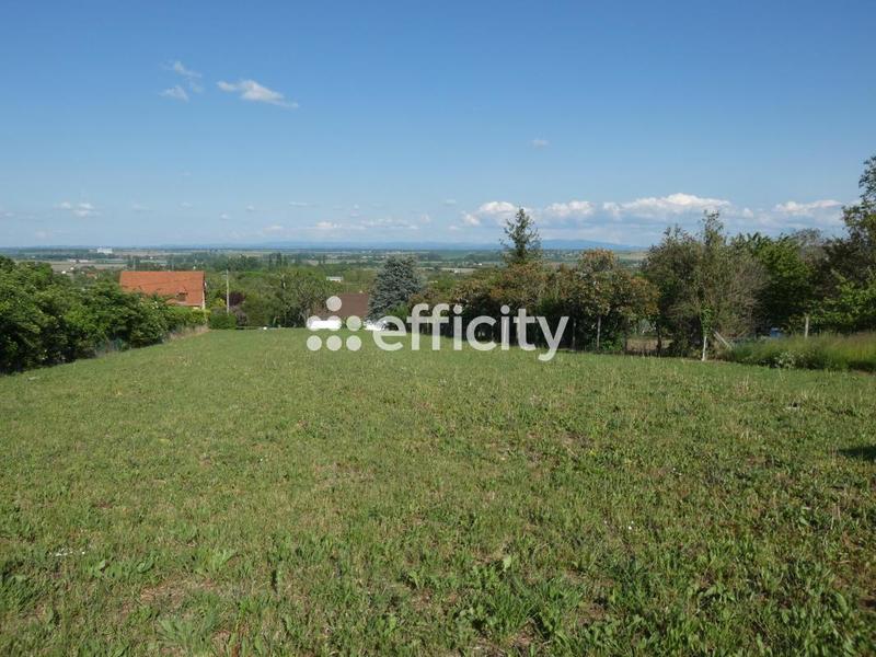 Terrain constructible - 950 m²