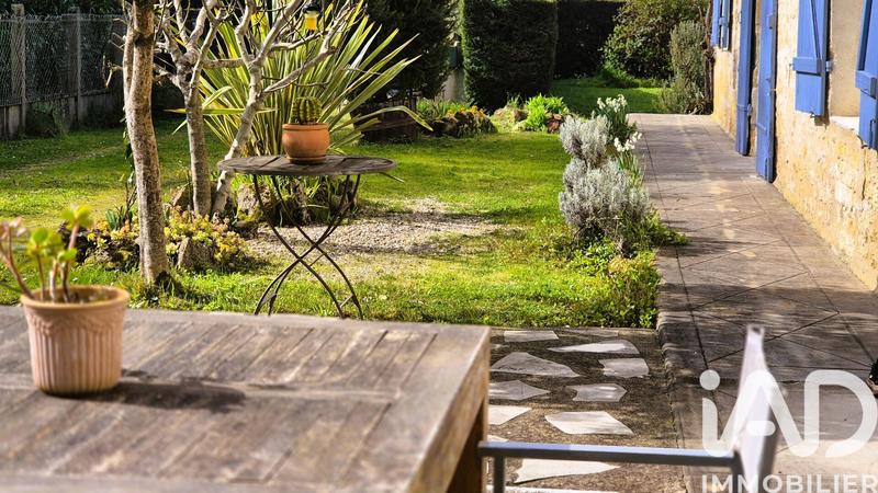 Maison - 200 m² - 7 pièces