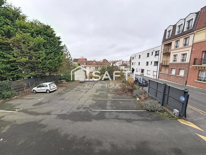 Local commercial - 284 m² - 11 pièces