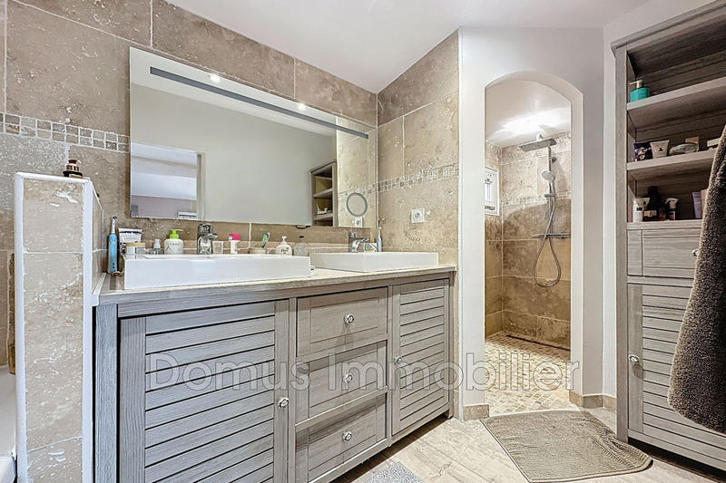 Maison - 184 m² - 7 pièces