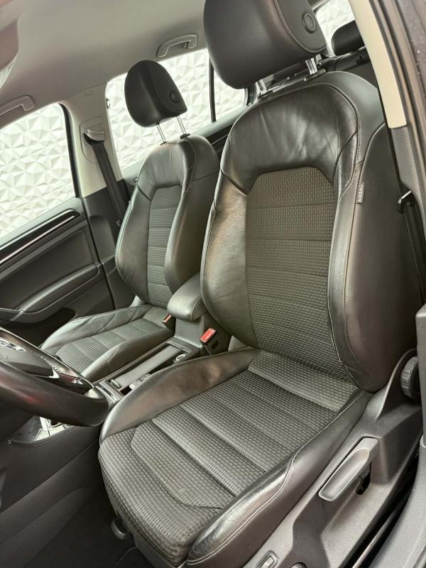 Volkswagen Golf 2.0 Tdi 16v Blue Motion s&amp;S 150 Cv