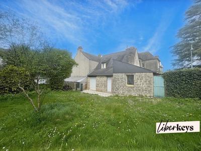 Maison - 182 m² - 8 pièces