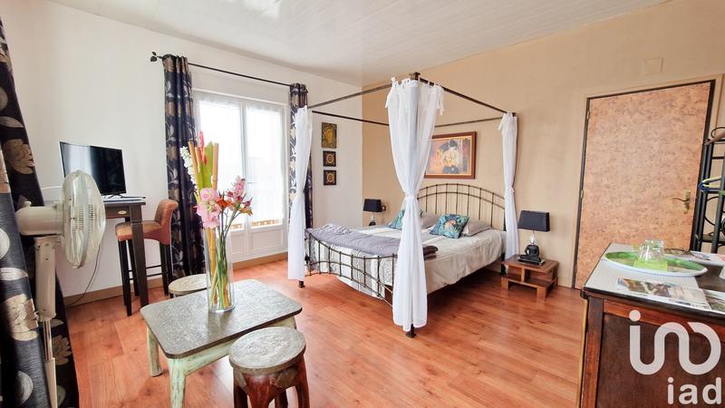 Maison - 453 m² - 14 pièces