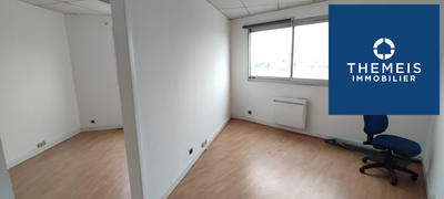 Local commercial - 23 m² - 2 pièces