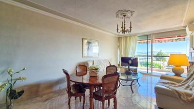 Appartement - 100 m² - 4 pièces