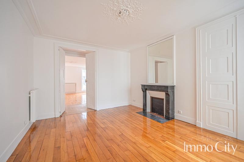 Appartement - 77 m² - 3 pièces