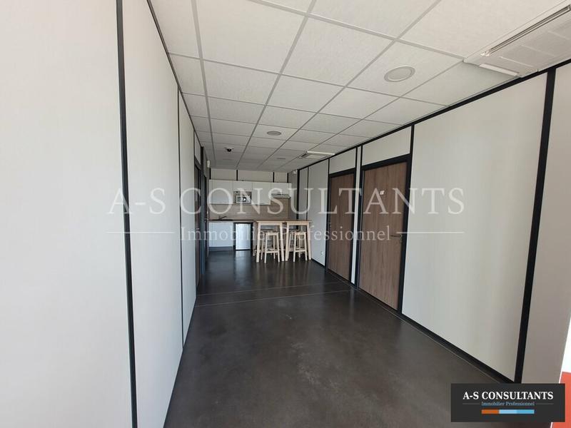 Local d'activité / Entrepôt - 624 m²