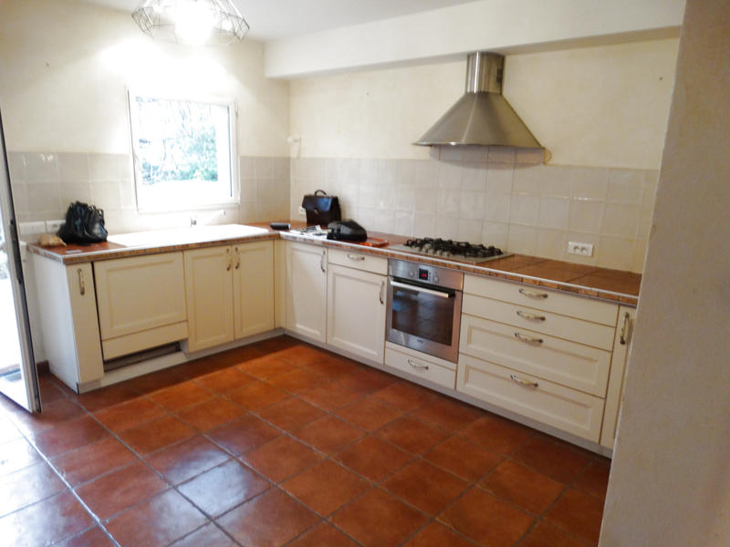 Maison - 198 m² - 7 pièces