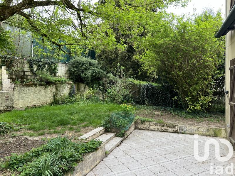 Maison - 90 m² - 5 pièces